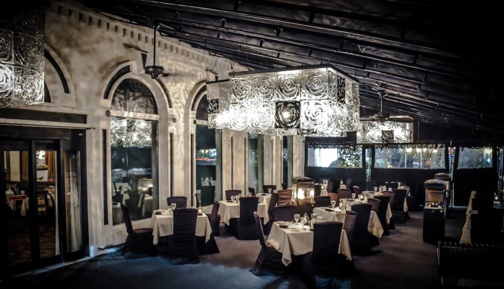 The Delavan Hotel