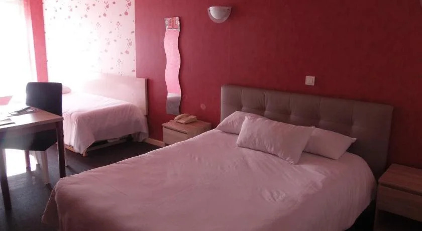 Azur Hotel