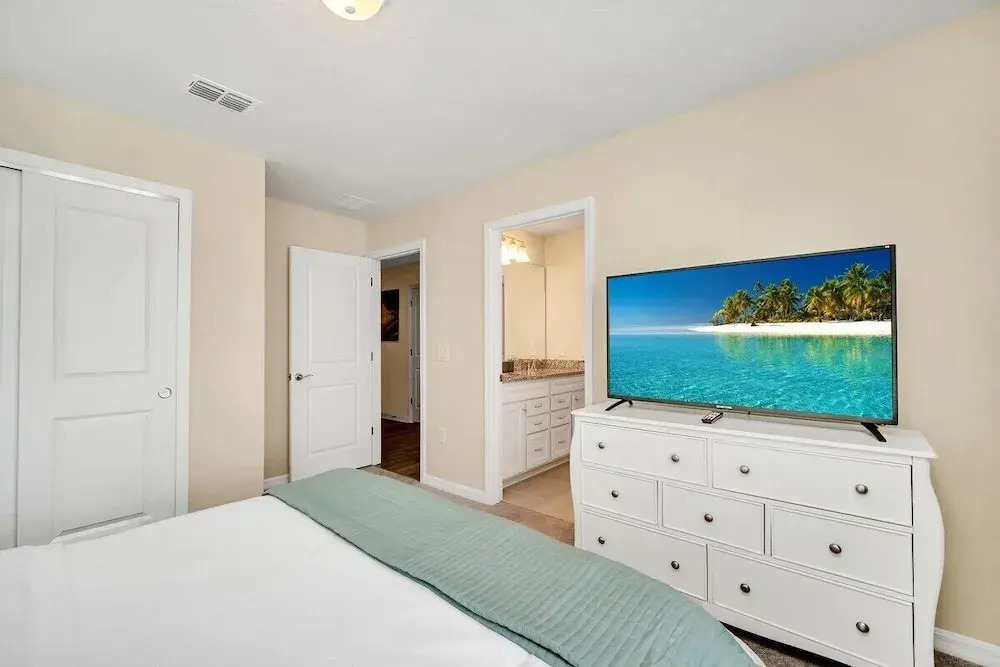 2130lc · Brand New 9Bd Mansion Pool/ Spa At Windsor Island