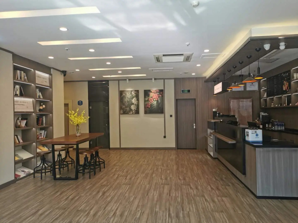 Hanting Hotel Changchun People's Square Jida Second Courtyard