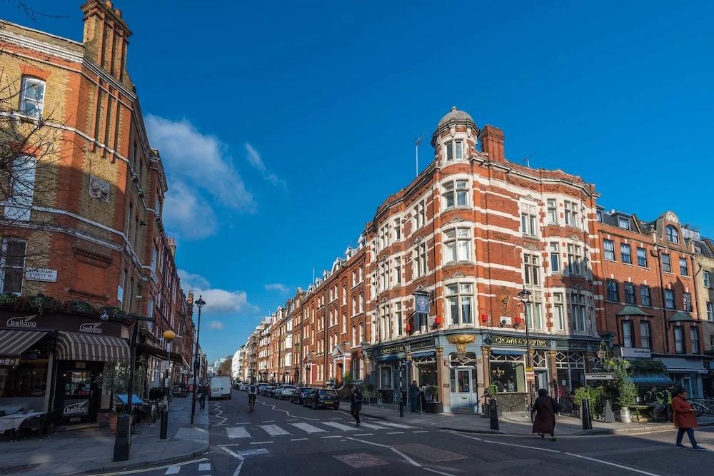 Outstanding Oxford Circus Home