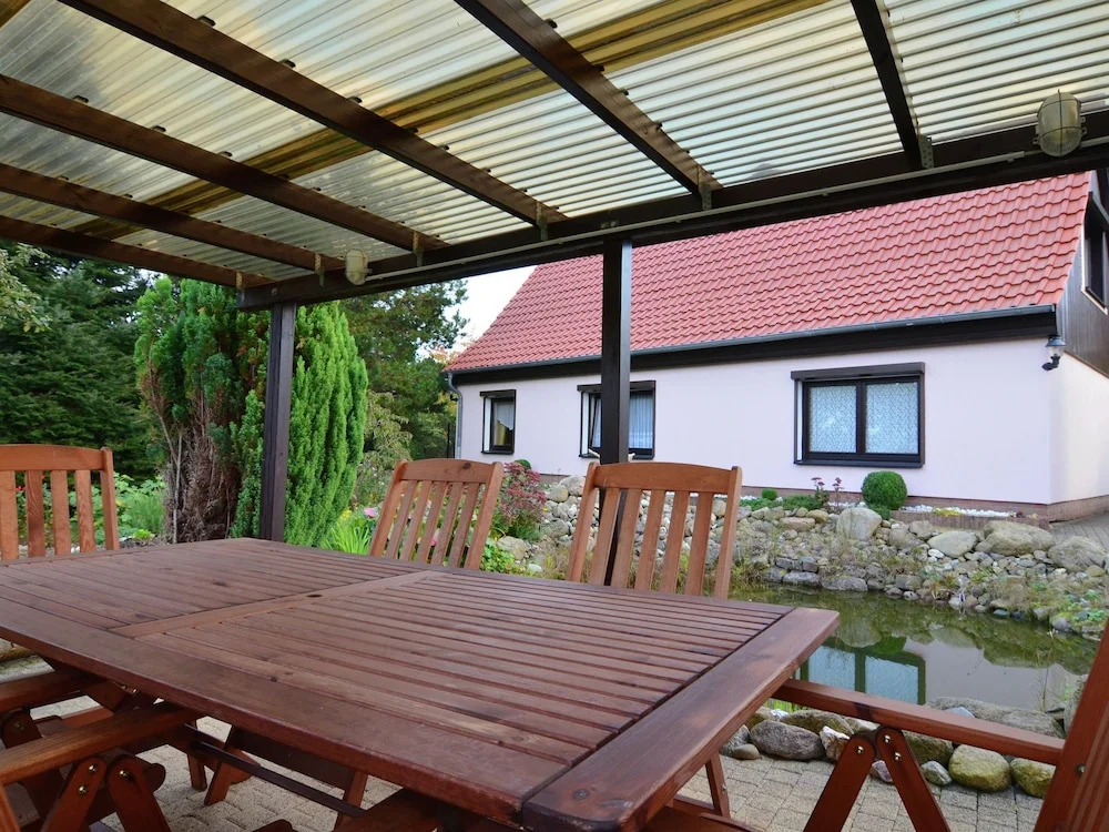 Apartment in the Harz With a log Cabin, Pond and Covered Seating Area