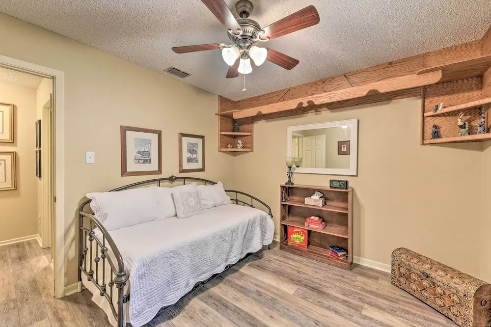 Abilene Home W/bbq & Pvt Yard, 1 Mi to Acu!