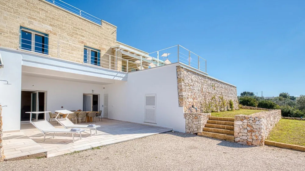 VILLA PORTA AZZURRA 6&2, Emma Villas