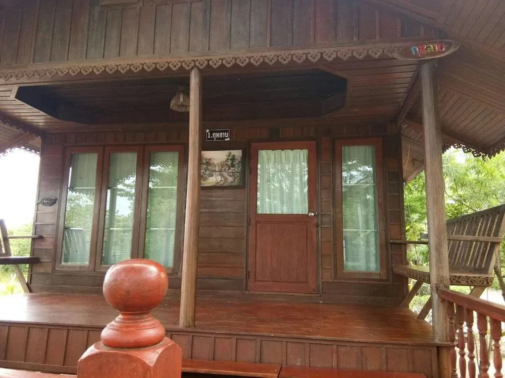Vassanadee Resort and Camp