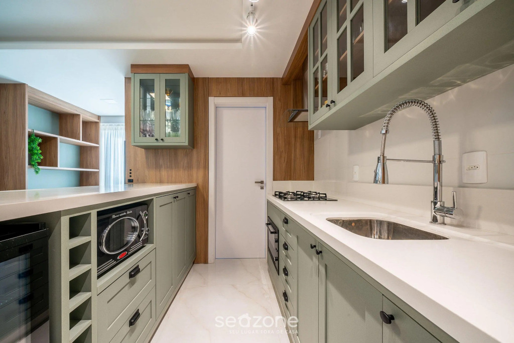 Apto moderno c/vista mar em Porto Belo SC MRE801