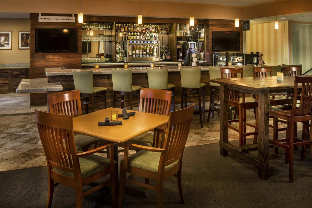 DoubleTree by Hilton Portland Tigard