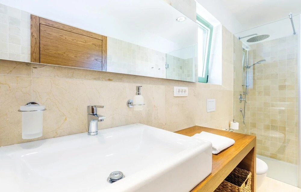 Beautiful Home In Malinska