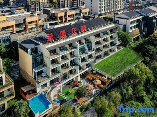Yunxi River Bank · Jiangjing Zhen Enjoy · Smart Audio-Visual Family Leisure Hotel
