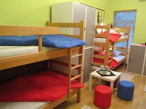 Traveler's Hostel & Apartments
