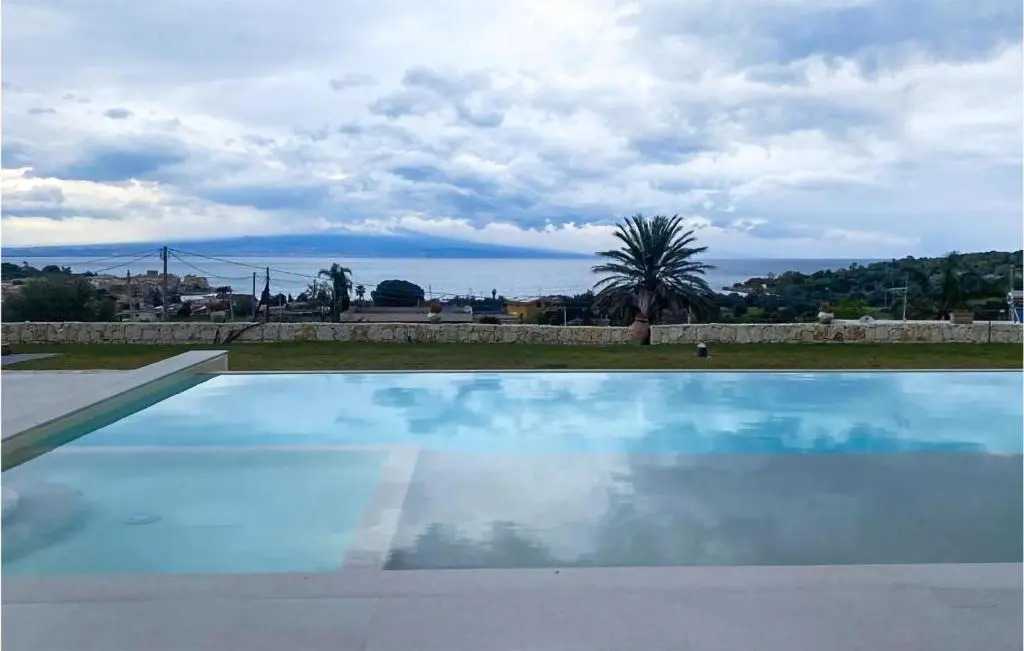 Awesome Apartment In Brucoli With Outdoor Swimming Pool, Wifi And Swimming Pool
