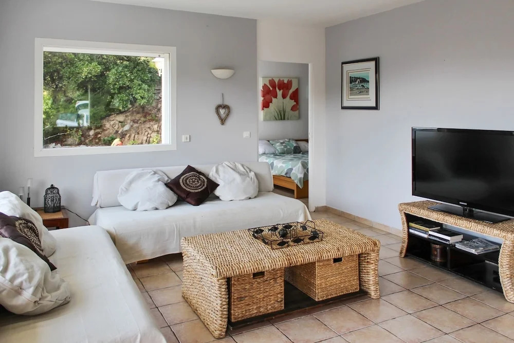 Villa With 2 Bedrooms in Sorbollano, With Wonderful Mountain View, Enc