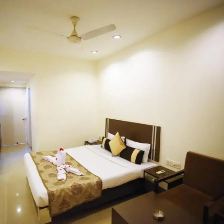 Regency Square Hotel