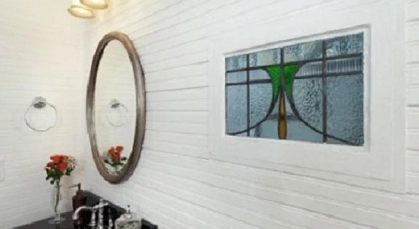 SeaGlass Inn