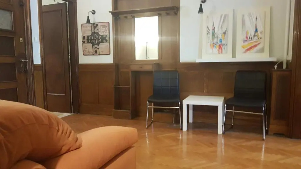 Violet Errathens Apartment - Athens Center, 7 BD, 3 BATH