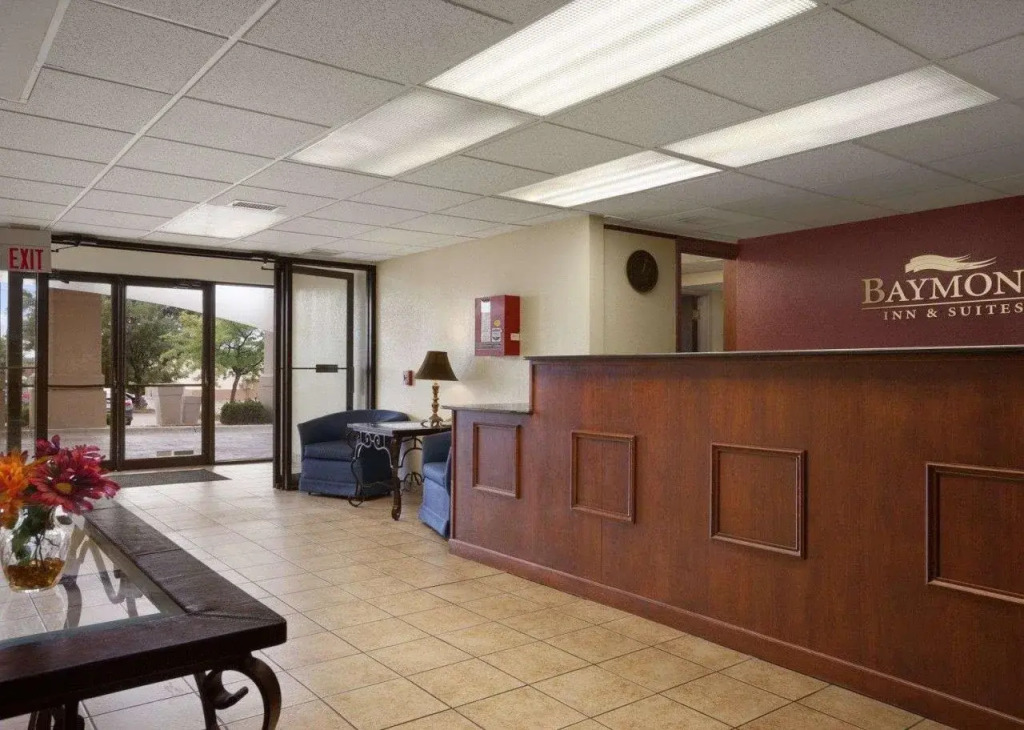 Baymont Inn & Suites Lincoln