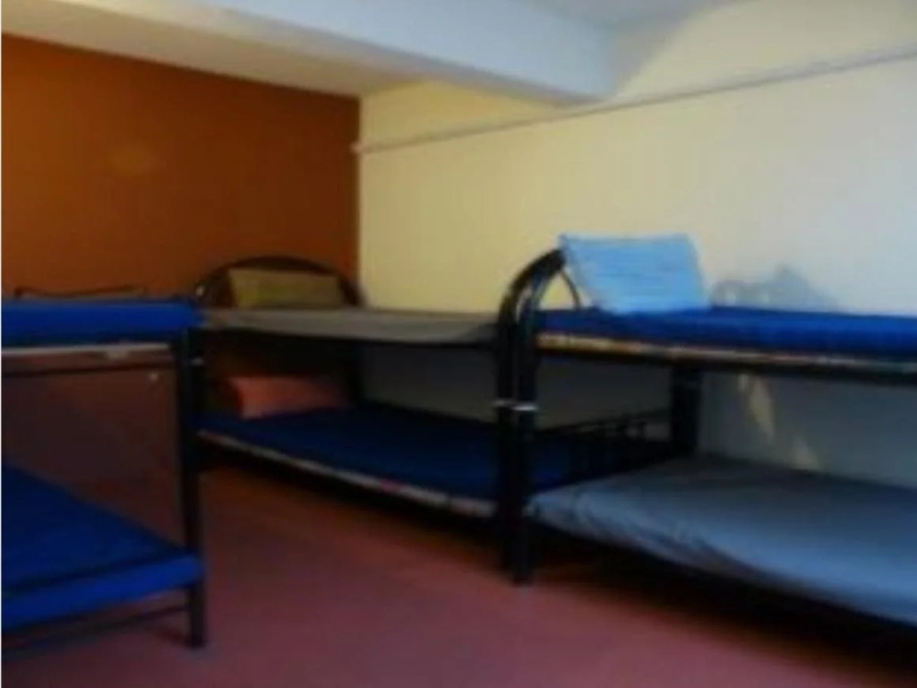 B&B Inn - Hostel