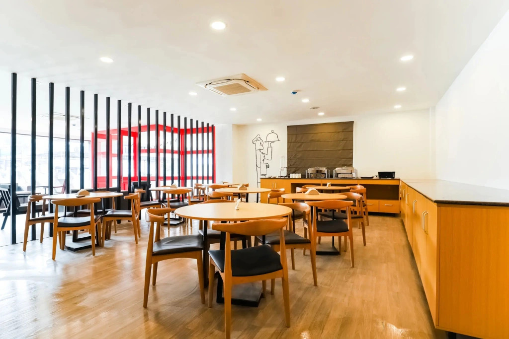 OYO Townhouse 311 Ekana Stadium