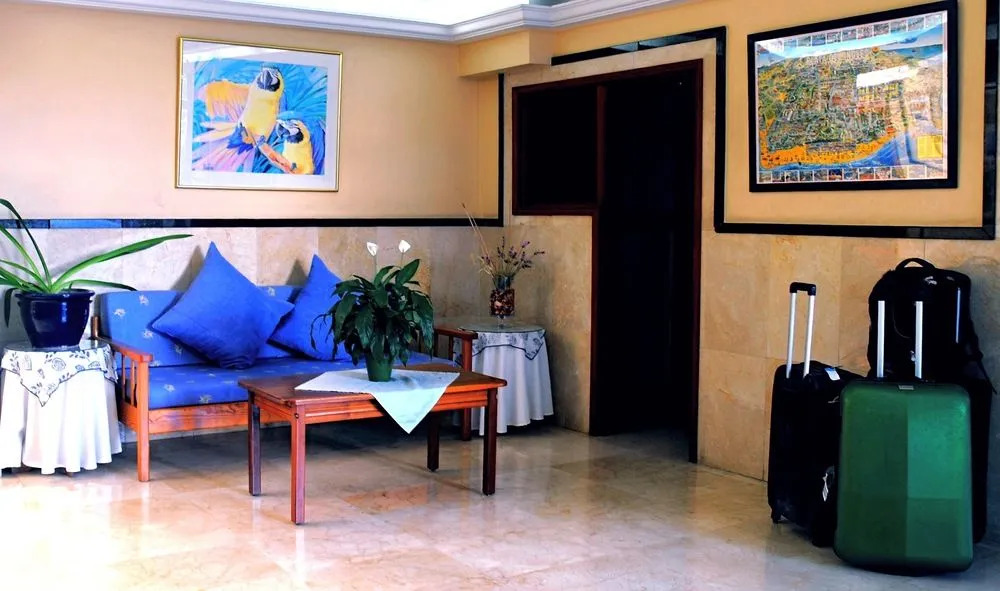 Apartamentos Tamaran