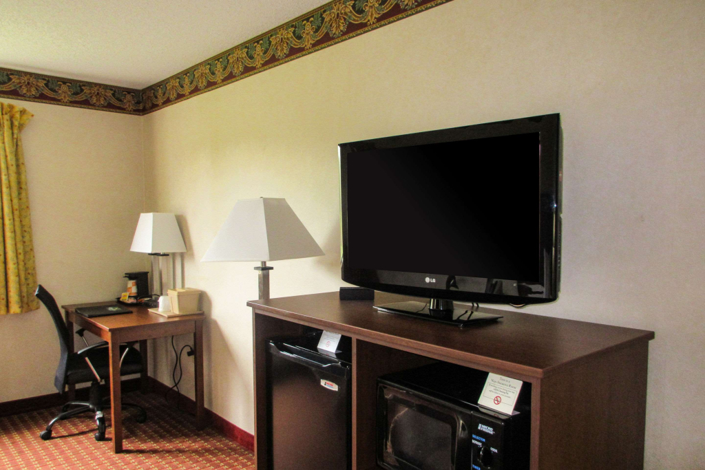 Quality Inn-Sawyer