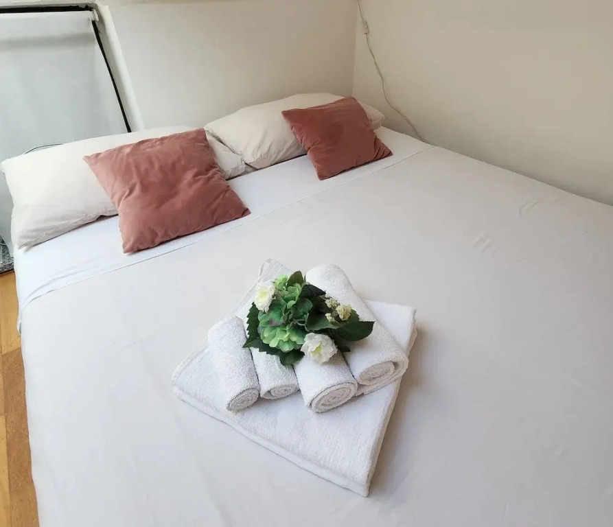 Gaia Suites B&B