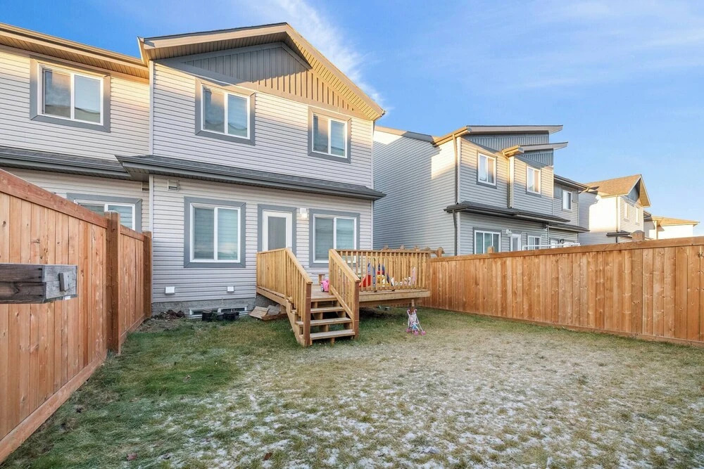 Modern 3BR Home Edmonton Near by Airport