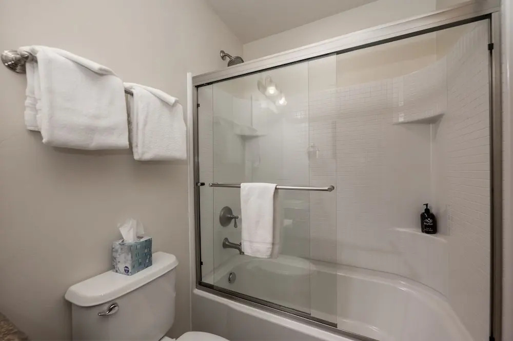Trailhead Lodge 734 2 Bedroom Condo by RedAwning