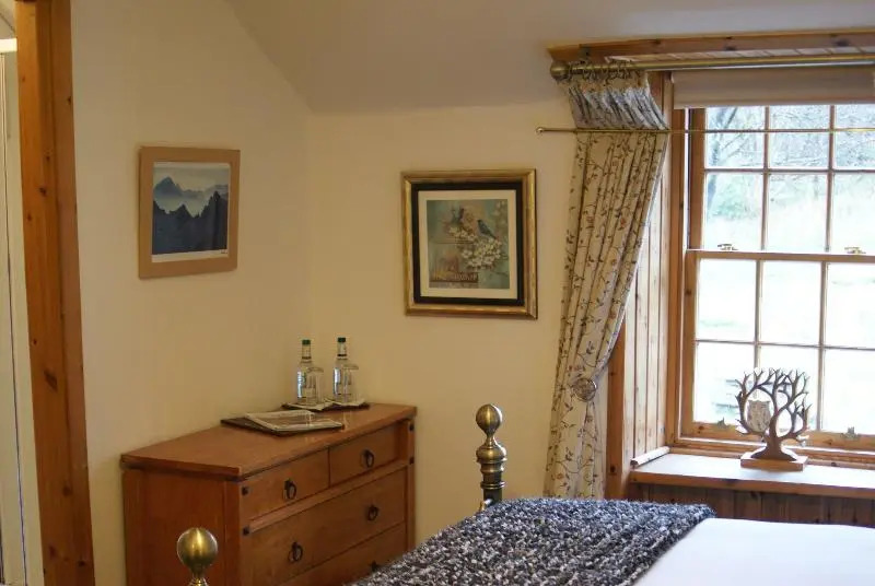 The Whistlefield Inn