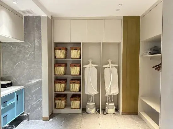 JX Hotel (Dongxing Port)