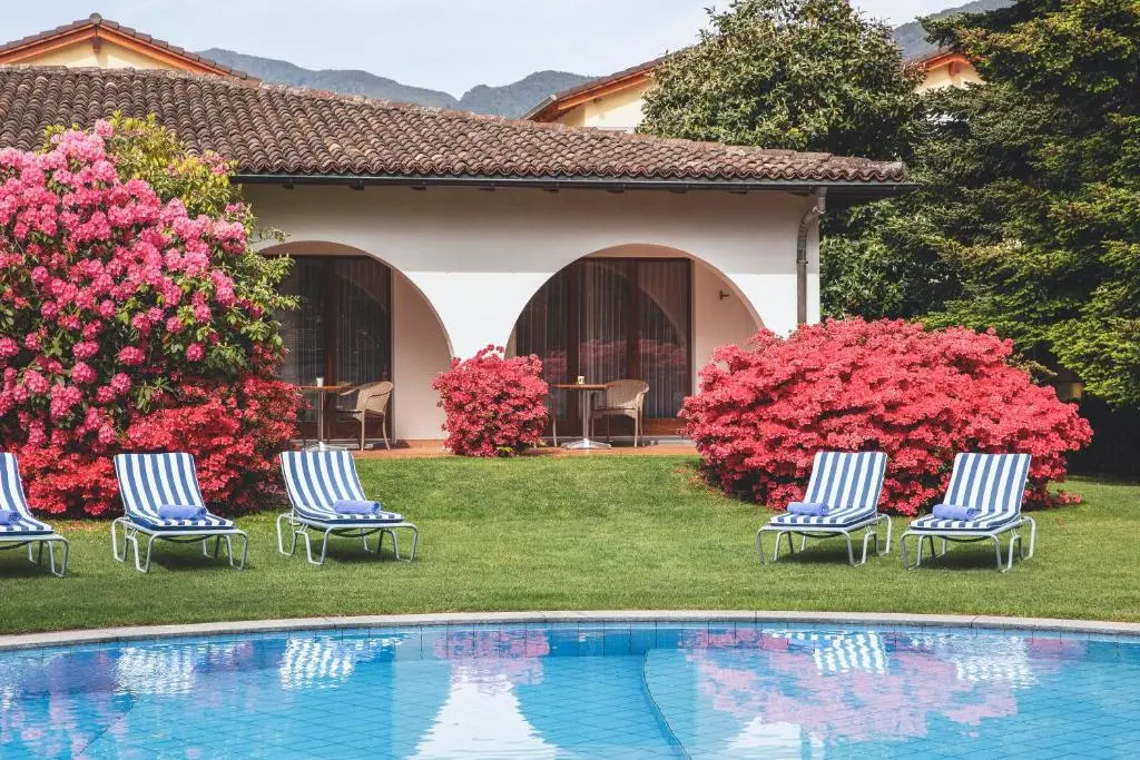 Hotel Garni Elena, Pool & Garden