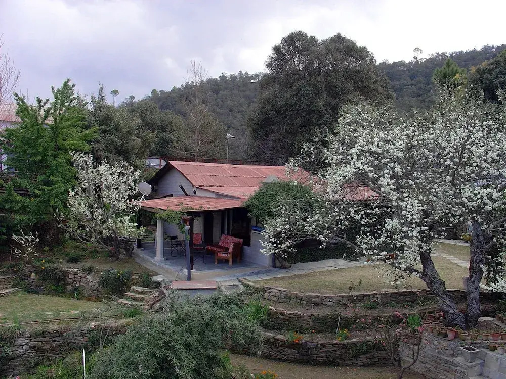 V Resorts Bob's Place Nathuakhan
