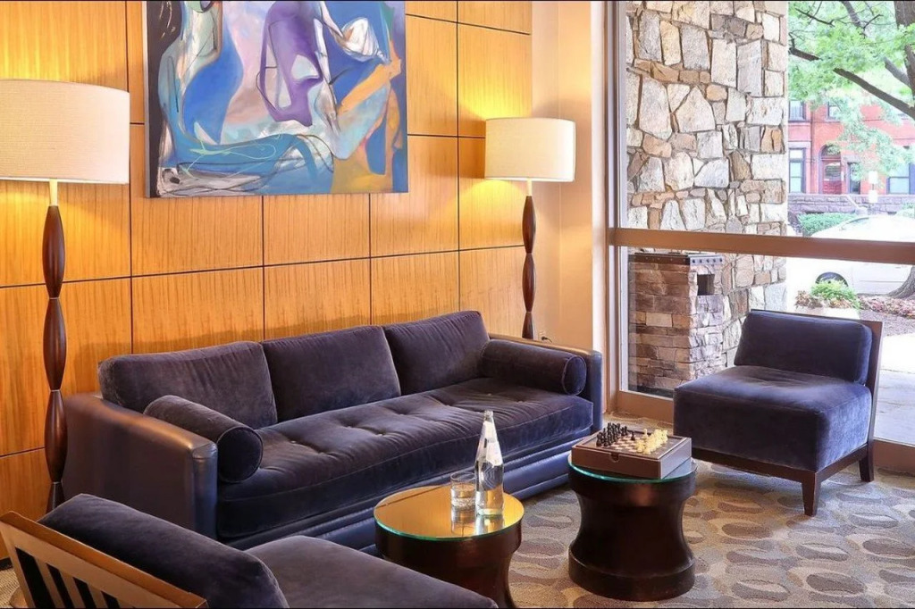 Отель One Washington Circle DC, Tapestry Collection by Hilton