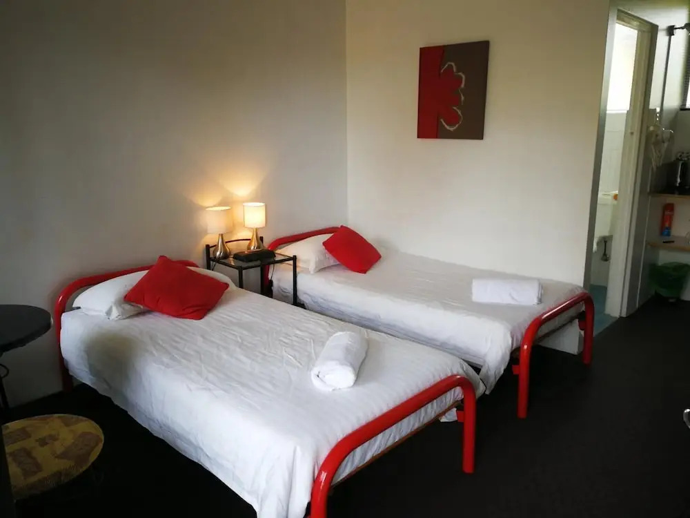 Tamar Cove Motel