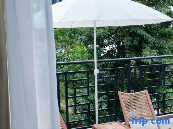 Meet Lihaihouse Homestay