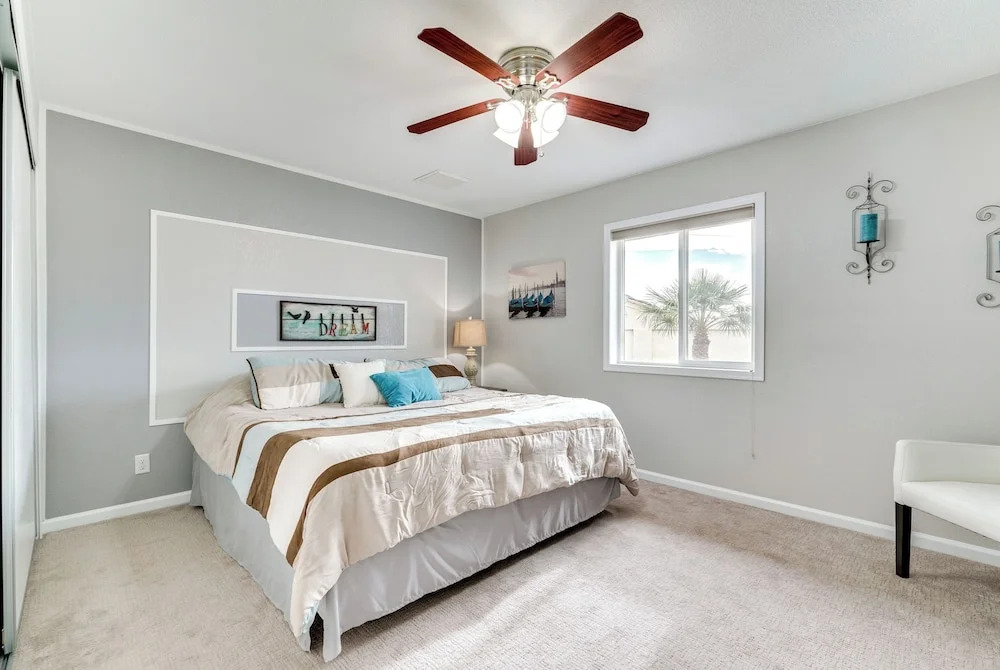 5 Mi to Beach: Poolside Paradise in Lake Havasu!