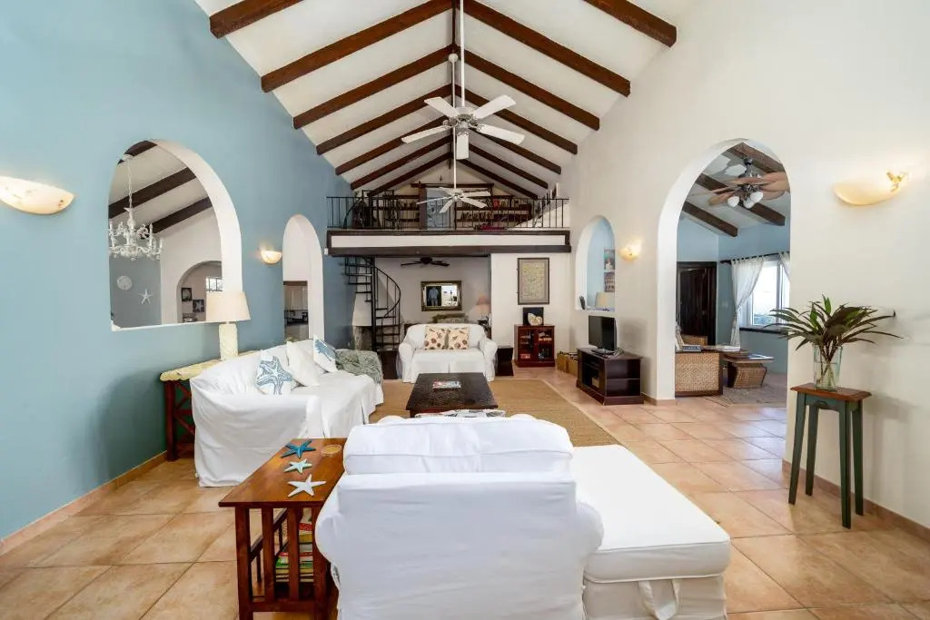 Waters Edge Villa - Oceanfront with Private Pool