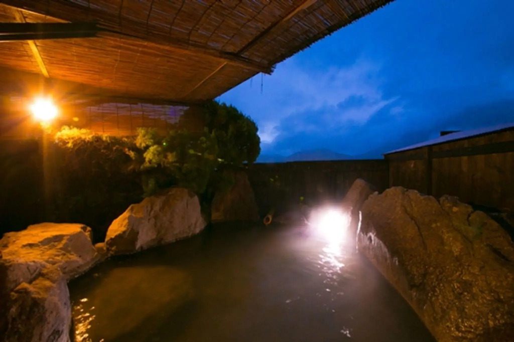 Yufuin Bath Satoyamasafu