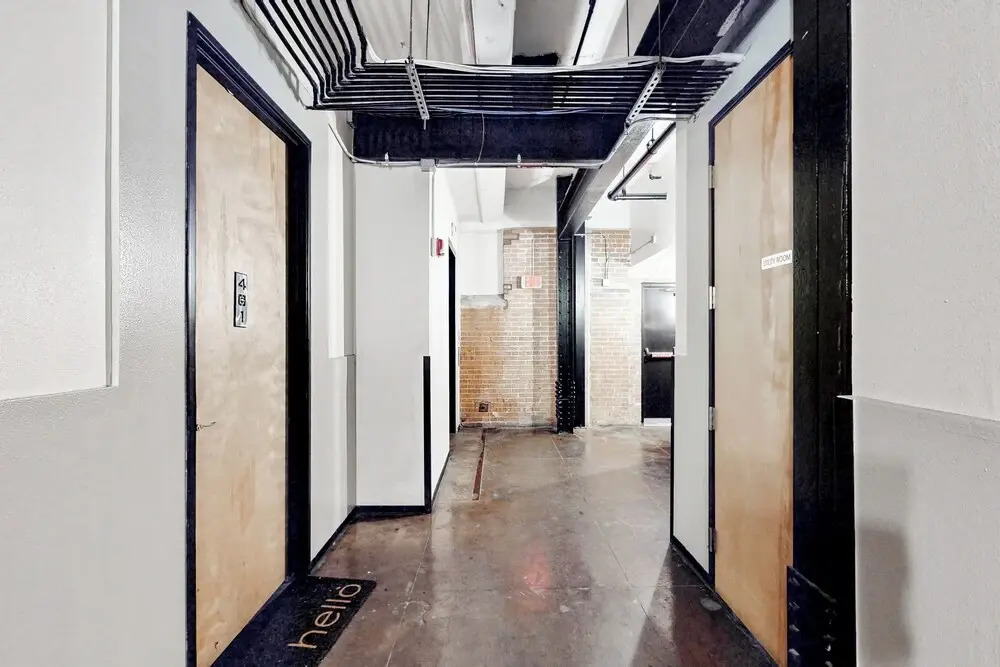 Luxe 1BR Downtown Loft in Historical Building