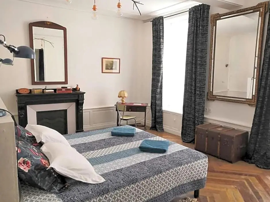 Le 9 de Cour, Chambre Kiwi