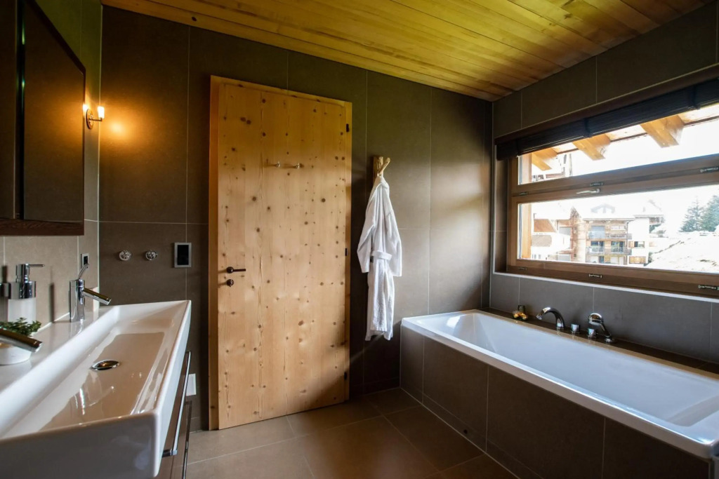 Anna Isabelle Penthouse