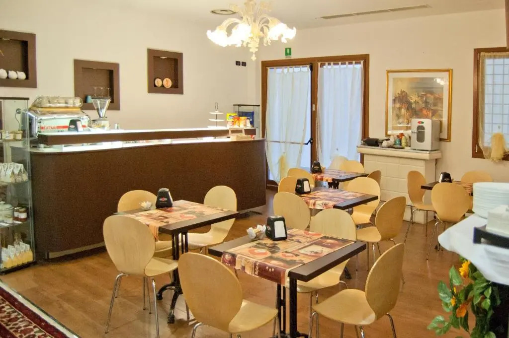 Hotel Leon Bianco