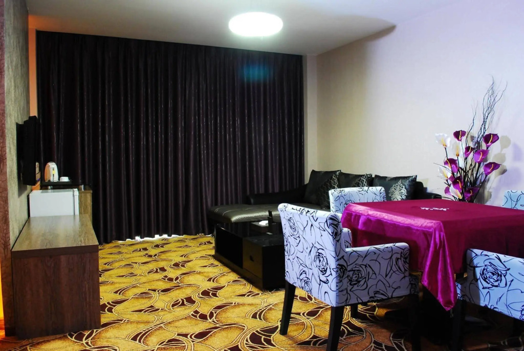 Huadu Shidai Hotel - Chengdu