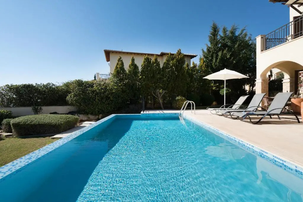 2 bedroom Villa Iremos with private pool and sea views, Aphrodite Hills Resort