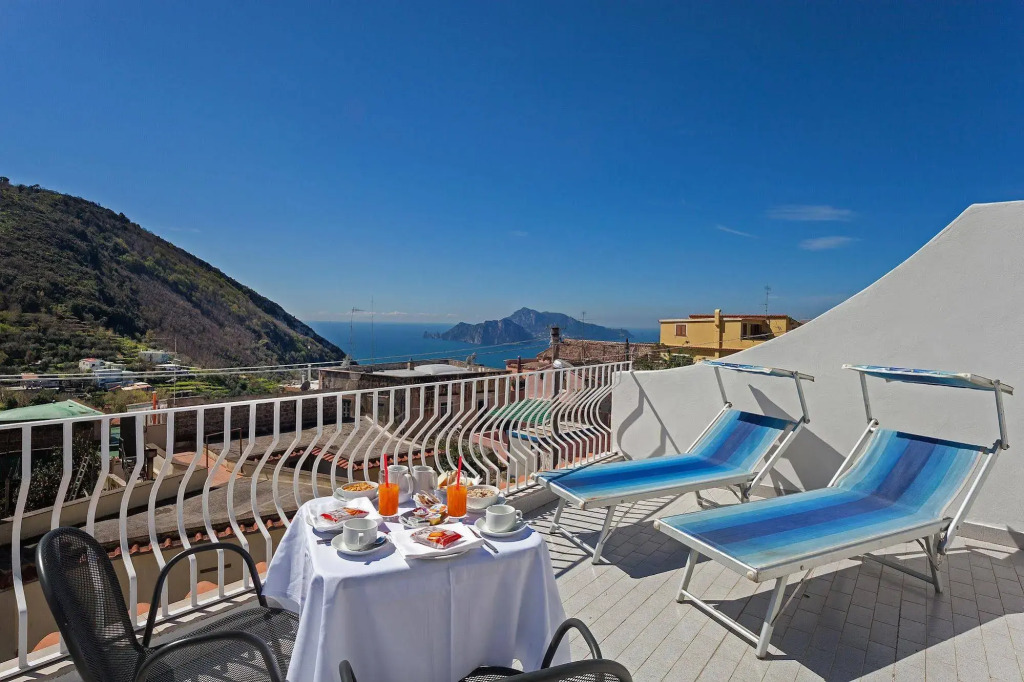 Hotel Caruso