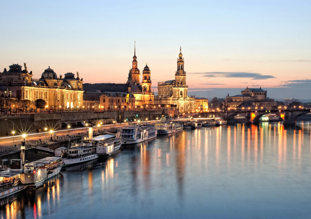Holiday Inn Dresden - Am Zwinger by IHG