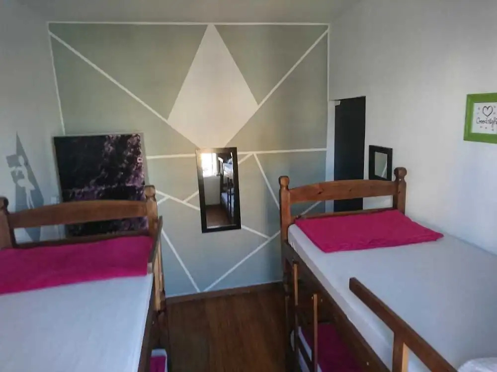 Hostel Calábria na Vila Madalena junto a alegria da Vila