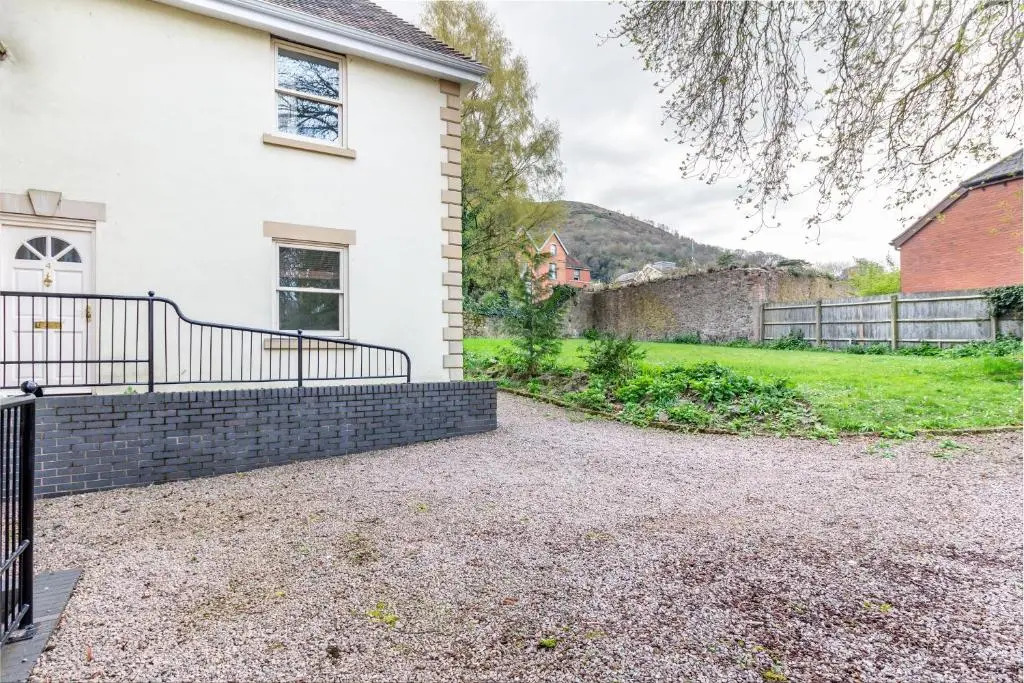 Apartment 4 Hillbrook House, Malvern - Guest Homes