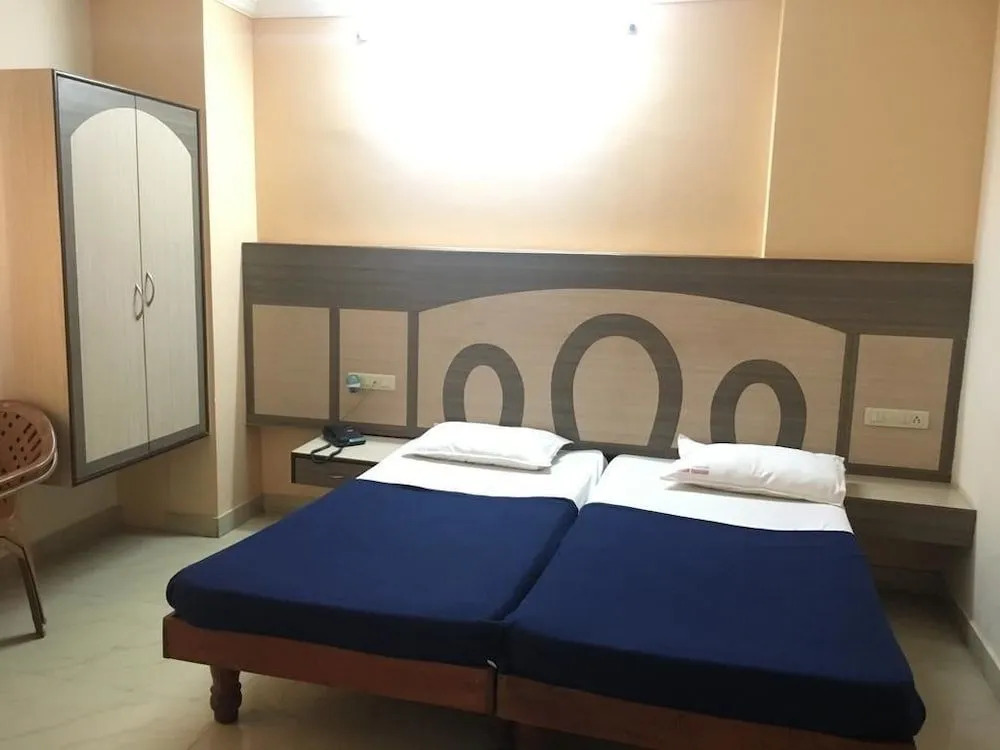 iROOMZ Amrutha Residency