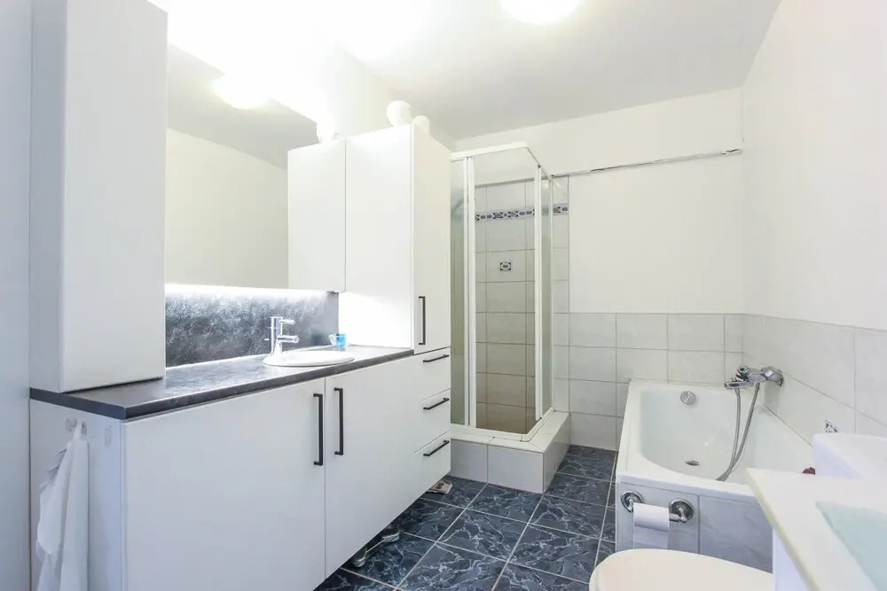 Apartment R23