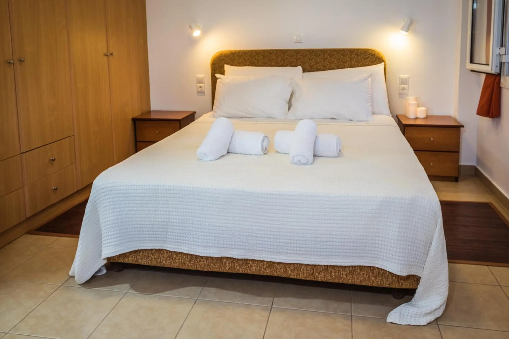 Romanos Beach Villas